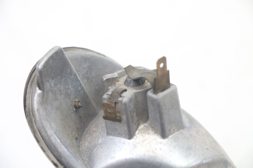 photo de CLIGNOTANT AVANT DROIT GILERA STALKER 50 (1997 - 2005) - Gros plan technique