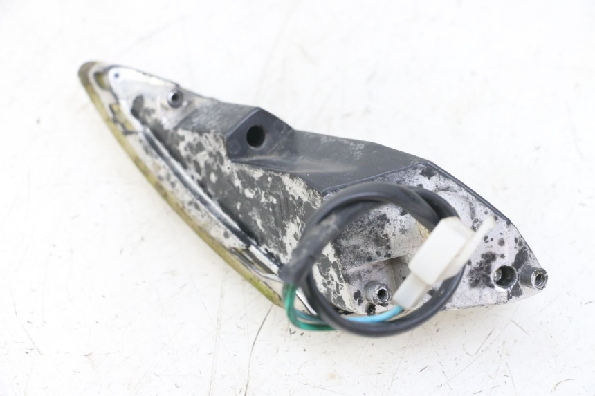 photo de CLIGNOTANT AVANT DROIT GOES WIKI 125 (2010 - 2015) - Points de fixation