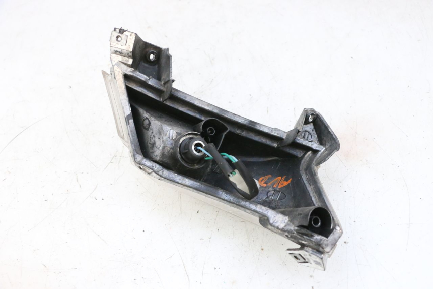 photo de CLIGNOTANT AVANT DROIT JM MOTORS GTS 125 (2015 - 2019) - Gros plan technique