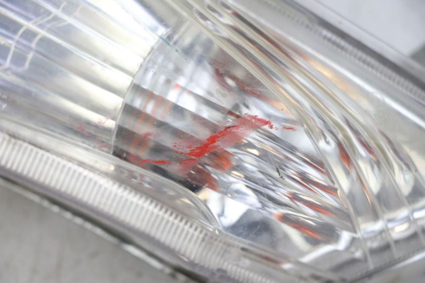 photo de CLIGNOTANT AVANT DROIT JM MOTORS GTS 125 (2015 - 2019) - Marquages et références