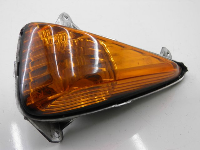 photo de CLIGNOTANT AVANT DROIT HONDA CBF S ABS 600 (2004 - 2007) - Vue principale
