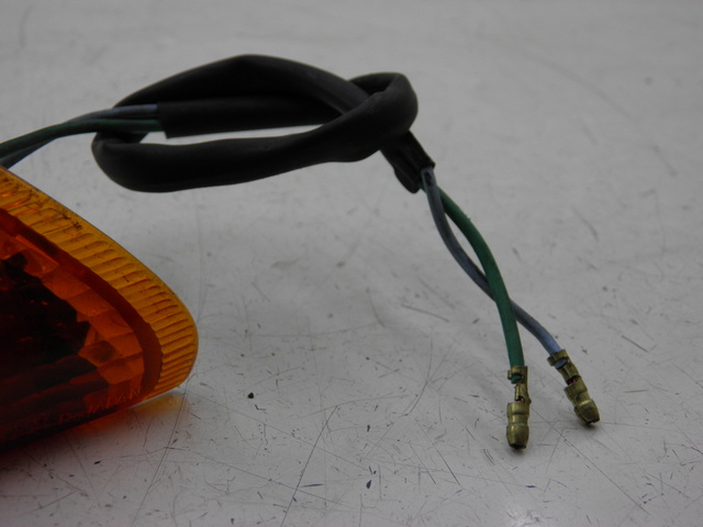 photo de CLIGNOTANT AVANT DROIT HONDA NH VISION 50 (1985 - 1994) - Détail de la pièce