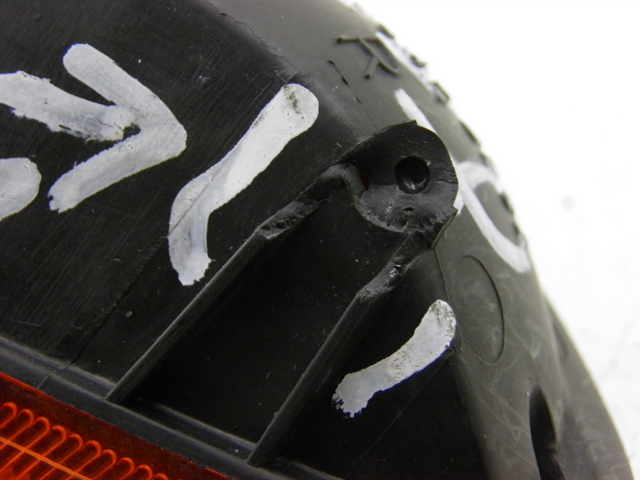 photo de CLIGNOTANT AVANT DROIT HONDA NH VISION 50 (1985 - 1994) - Gros plan technique