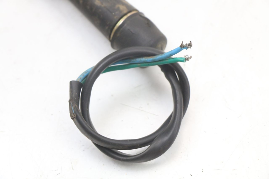 photo de CLIGNOTANT AVANT DROIT HYTRACK HY S 4X4 410 (2013 - 2016) - Vue d’ensemble