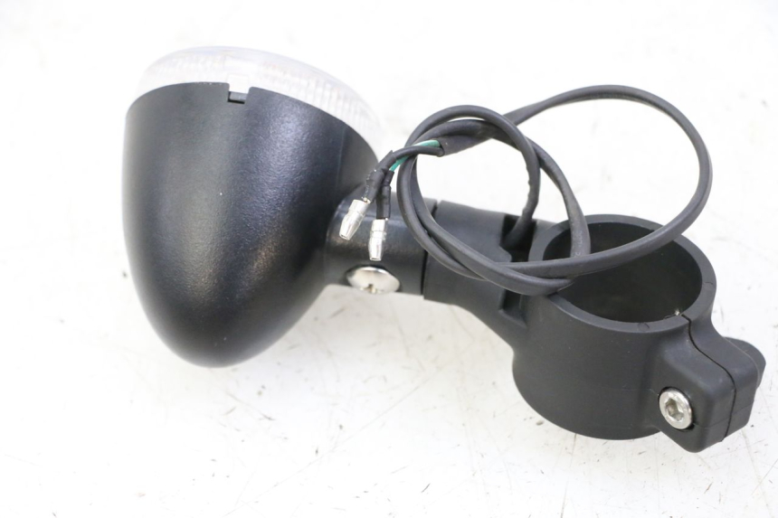 photo de CLIGNOTANT AVANT DROIT KEEWAY K-LIGHT KLIGHT 125 (2018 - 2025) - Autre angle de vue