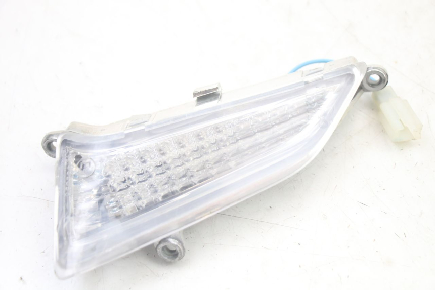 photo de CLIGNOTANT AVANT DROIT KYMCO PEOPLE S 125 (2000 - 2008) - Vue principale