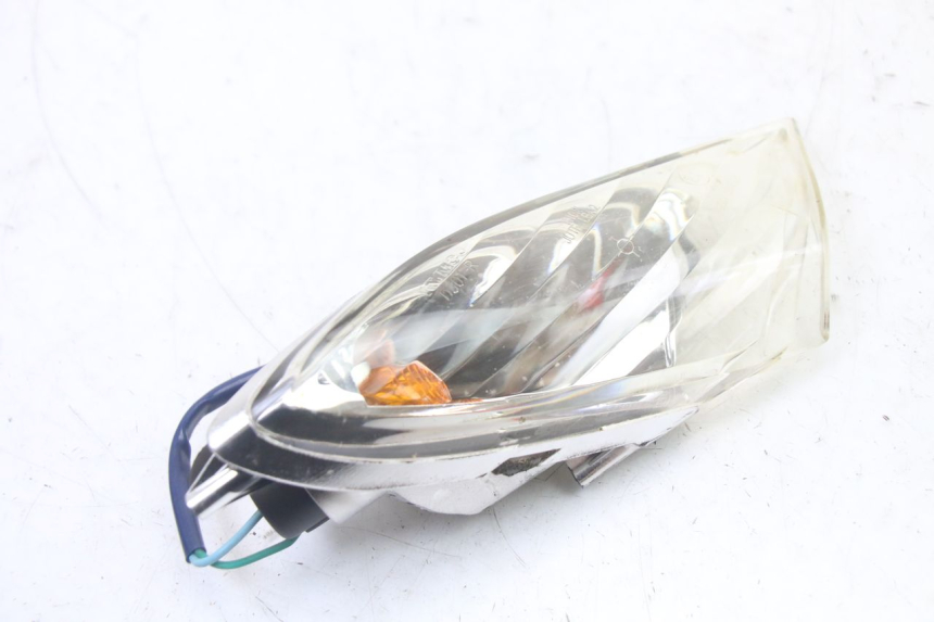 photo de CLIGNOTANT AVANT DROIT KYMCO XCITING 500 (2007 - 2010) - Détail de la pièce