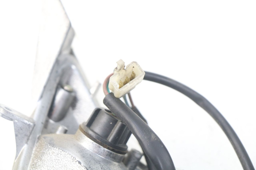 photo de CLIGNOTANT AVANT DROIT KYMCO LIKE 4T 50 (2009 - 2018) - Autre angle de vue