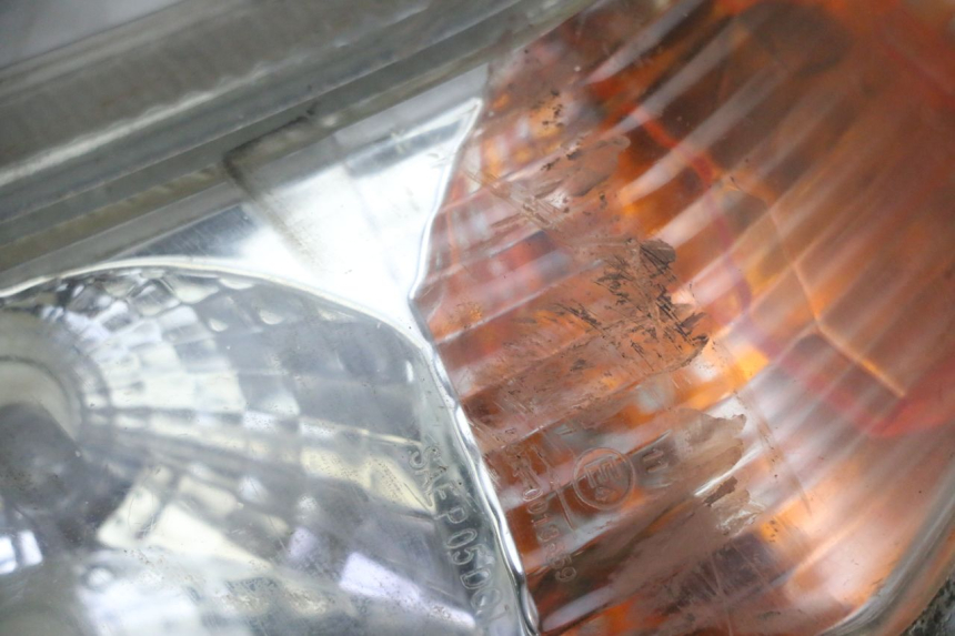 photo de CLIGNOTANT AVANT DROIT KYMCO LIKE 125 (2009 - 2016) - Marquages et références