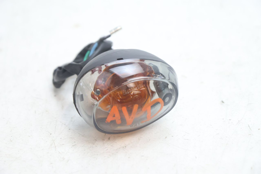 photo de CLIGNOTANT AVANT DROIT LONGJIA LJ50QT 8M 2T 50 (2010 - 2017) - Détail de la pièce