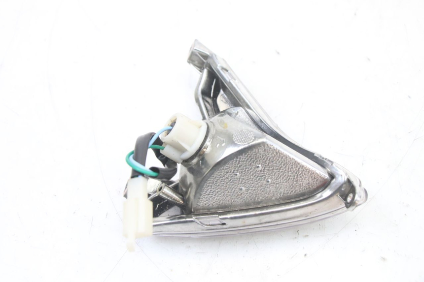 photo de CLIGNOTANT AVANT DROIT LONGJIA SHARPY 125 (2020 - 2024) - Autre angle de vue