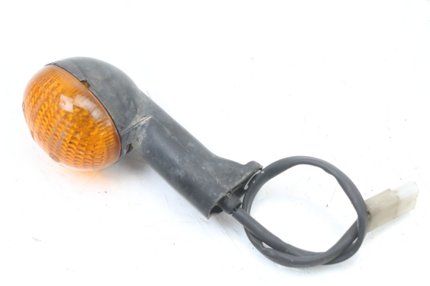 photo de CLIGNOTANT AVANT DROIT PEUGEOT LUDIX 50 (2005 - 2007) - Autre angle de vue