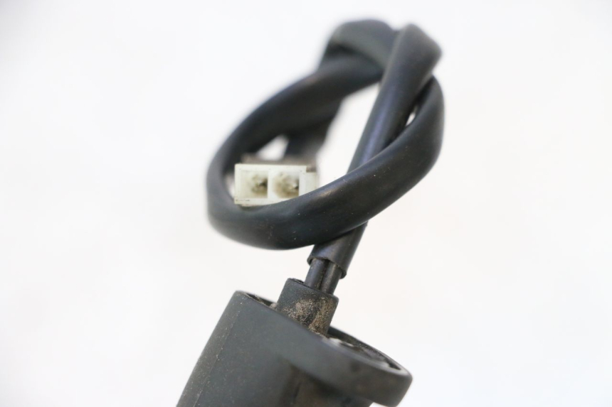 photo de CLIGNOTANT AVANT DROIT PEUGEOT LUDIX ONE 50 (2004 - 2013) - Autre angle de vue