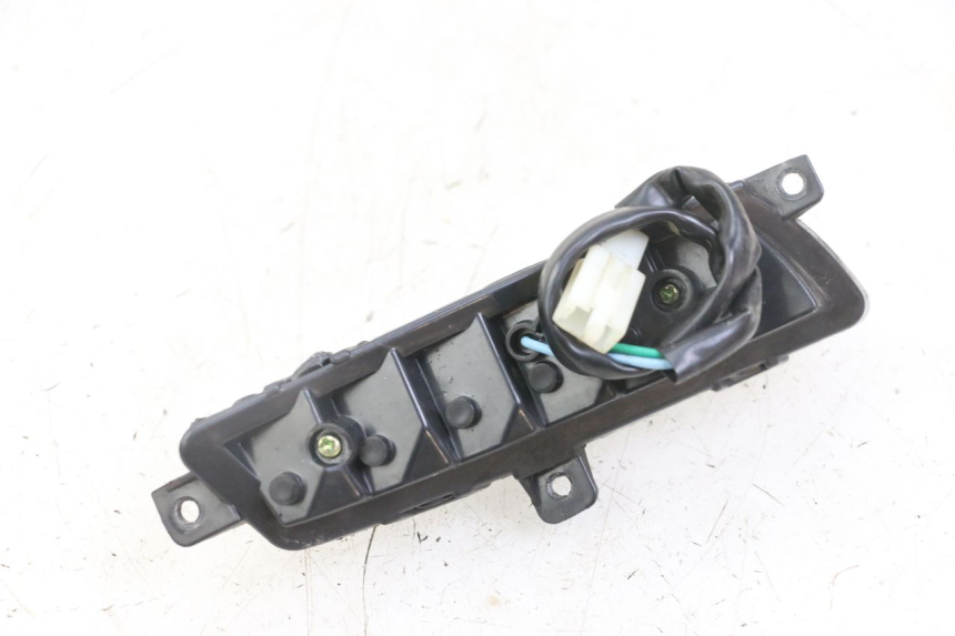 photo de CLIGNOTANT AVANT DROIT MASH CITY 4T 50 (2018 - 2020) - Autre angle de vue