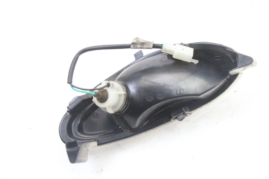 photo de CLIGNOTANT AVANT DROIT MBK OVETTO ONE 2T 50 (2013 - 2017) - Gros plan technique