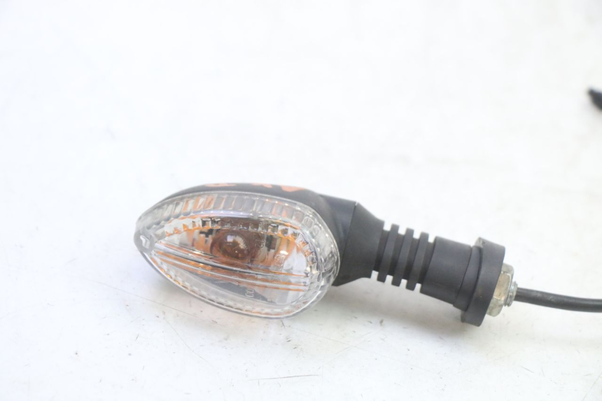 photo de CLIGNOTANT AVANT DROIT PIAGGIO MP3 RL 250 (2006 - 2010) - Zoom état d’usage