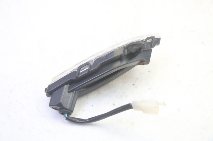 photo de CLIGNOTANT AVANT DROIT JM MOTORS OLDIES GT 4T 50 (2018 - 2025) - Autre angle de vue