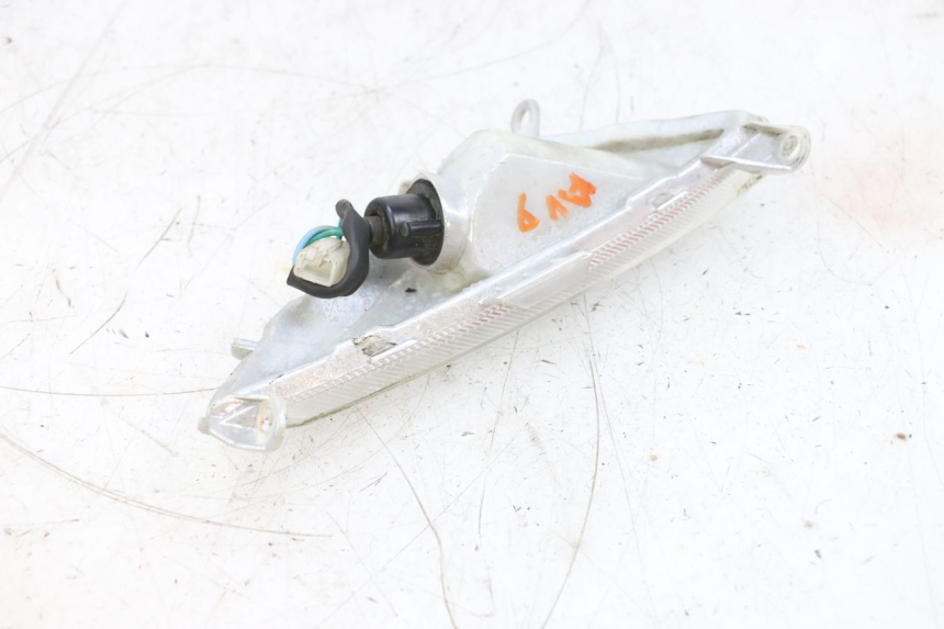 photo de CLIGNOTANT AVANT DROIT SYM ORBIT 2 4T 50 (2008 - 2017) - Autre angle de vue