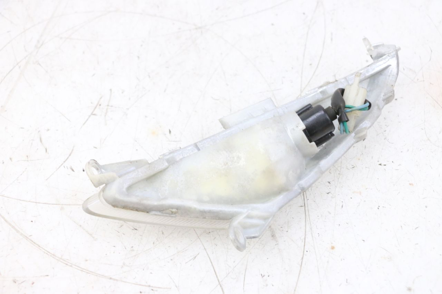 photo de CLIGNOTANT AVANT DROIT SYM ORBIT 2 4T 50 (2008 - 2017) - Gros plan technique