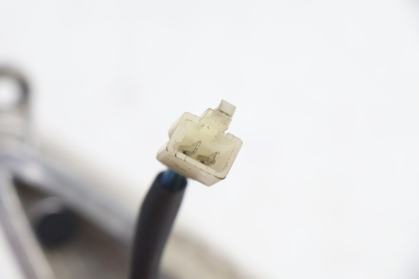 photo de CLIGNOTANT AVANT DROIT SYM ORBIT III 3 4T 50 (2021 - 2025) - État de surface