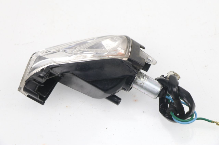 photo de CLIGNOTANT AVANT DROIT HONDA PCX (JF28) 125 (2009 - 2011) - État de surface