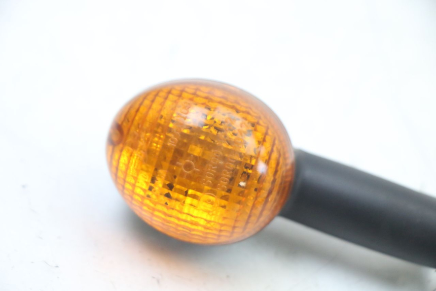 photo de CLIGNOTANT AVANT DROIT PEUGEOT LUDIX ONE 50 (2005 - 2008) - Zoom état d’usage