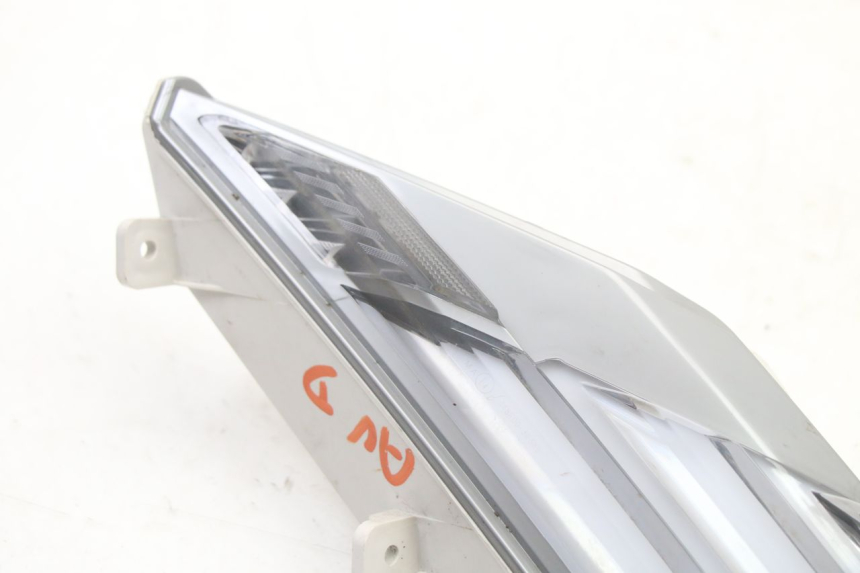 photo de CLIGNOTANT AVANT DROIT PEUGEOT TWEET 4T 50 (2023 - 2025) - Détail de la pièce