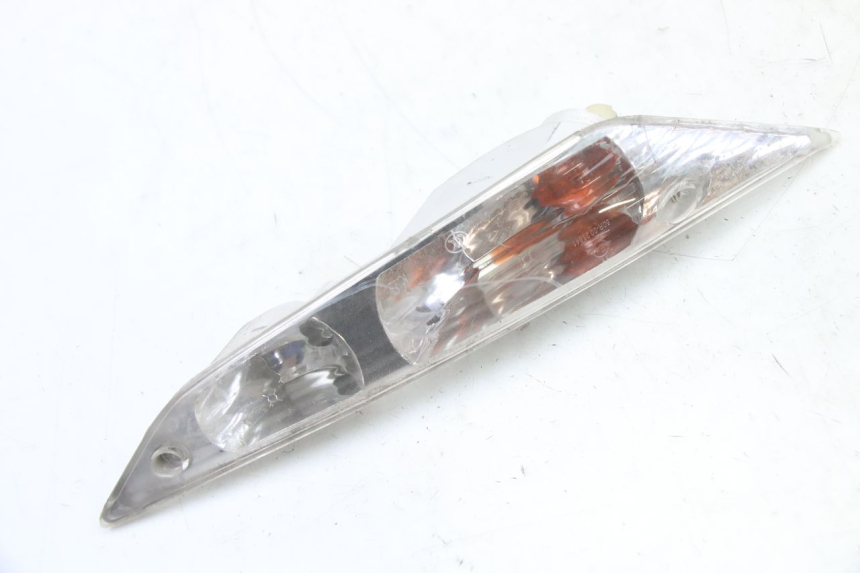 photo de CLIGNOTANT AVANT DROIT PIAGGIO ZIP 4T 50 (2018 - 2020) - Autre angle de vue