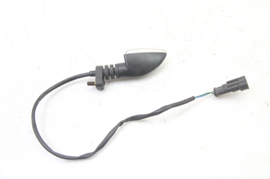 photo de CLIGNOTANT AVANT DROIT LIGIER PULSE 3 1 (2014 - 2020) - Autre angle de vue