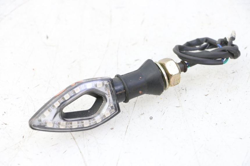 photo de CLIGNOTANT AVANT DROIT MAG POWER R-STREET 50 (2016 - 2025) - Vue principale