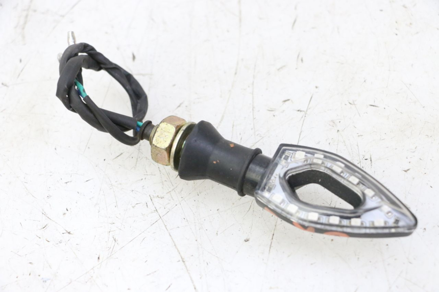 photo de CLIGNOTANT AVANT DROIT MAG POWER R-STREET 50 (2016 - 2025) - Détail de la pièce