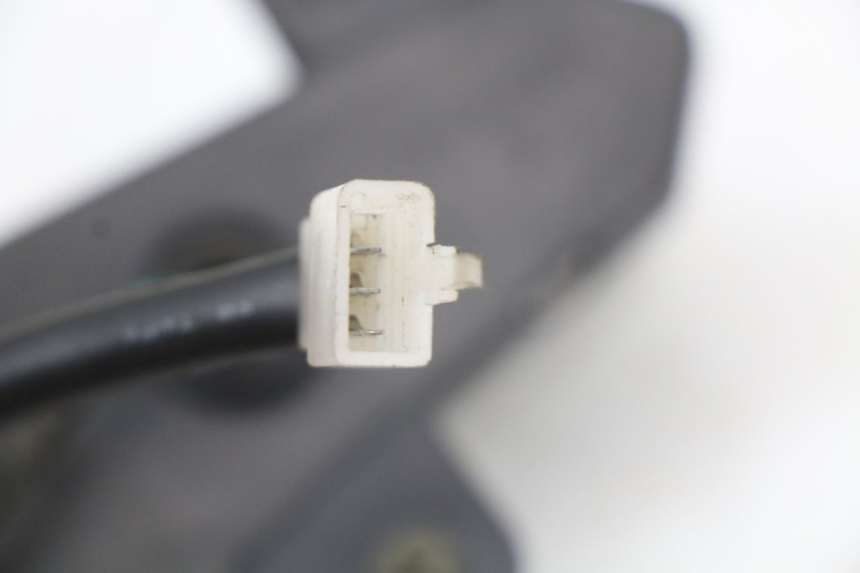 photo de Front right turn signal EUROCKA R8 4T 50 (2013 - 2022) - Points de fixation