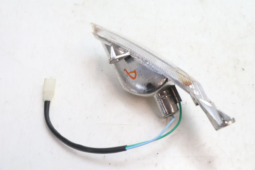 photo de CLIGNOTANT AVANT DROIT TNT MOTOR ROMA 10' 4T 50 (2007 - 2018) - Détail de la pièce
