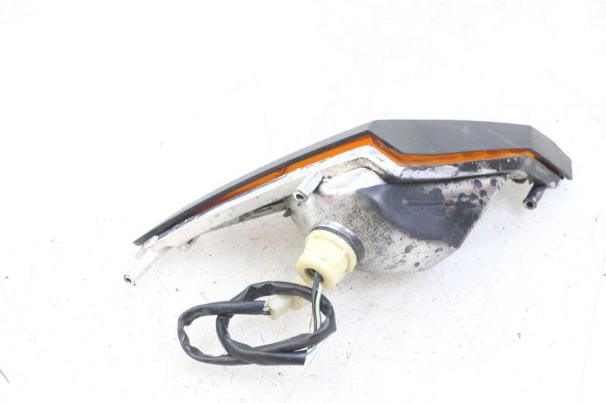 photo de CLIGNOTANT AVANT DROIT KEEWAY RY6 2T 50 (2011 - 2019) - Autre angle de vue