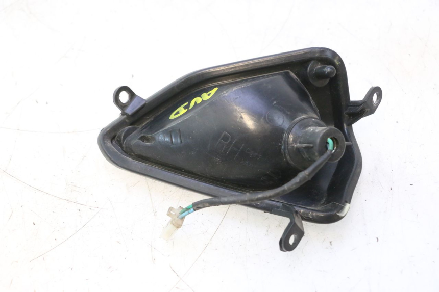 photo de CLIGNOTANT AVANT DROIT DAELIM S2 125 (2006 - 2007) - Détail de la pièce
