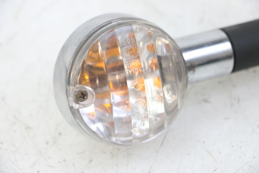 photo de CLIGNOTANT AVANT DROIT APRILIA SCARABEO GT TOURING 125 (1999 - 2005) - État de surface