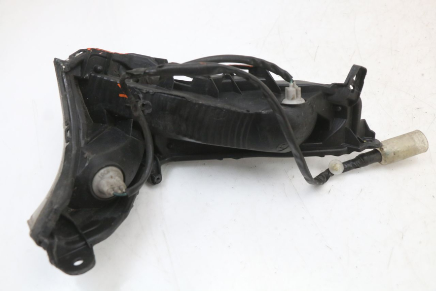 photo de CLIGNOTANT AVANT DROIT HONDA SH ABS 125 (2012 - 2017) - Autre angle de vue