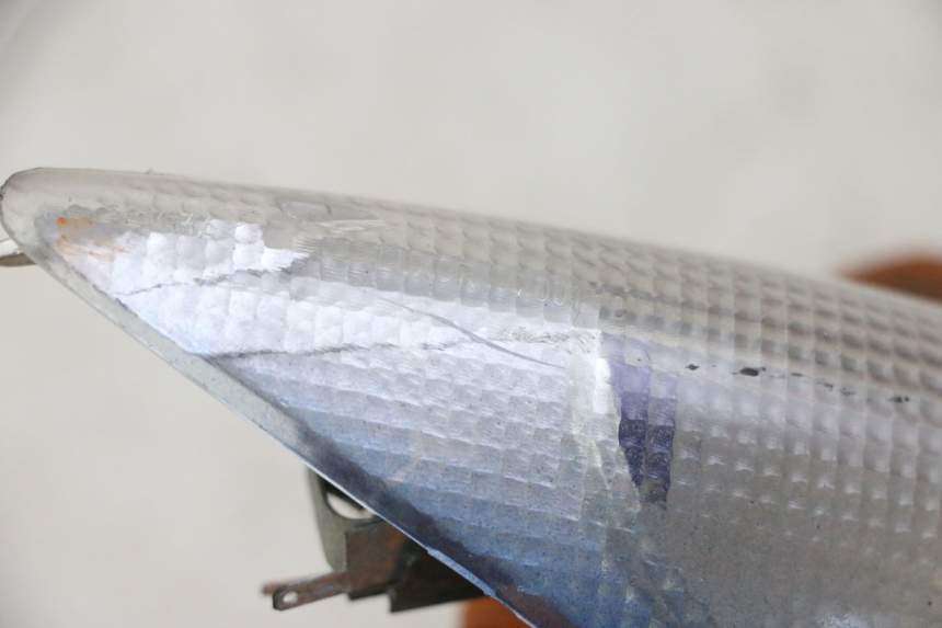 photo de CLIGNOTANT AVANT DROIT PEUGEOT SPEEDFIGHT 2 LC 50 (2000 - 2009) - Zoom état d’usage