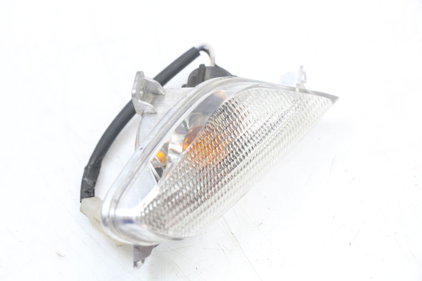 photo de CLIGNOTANT AVANT DROIT APRILIA SR 2T 50 (2018 - 2022) - Zoom état d’usage