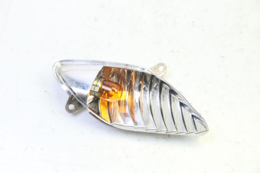 photo de CLIGNOTANT AVANT DROIT APRILIA SR R 2T LC 50 (2018 - 2021) - Vue principale