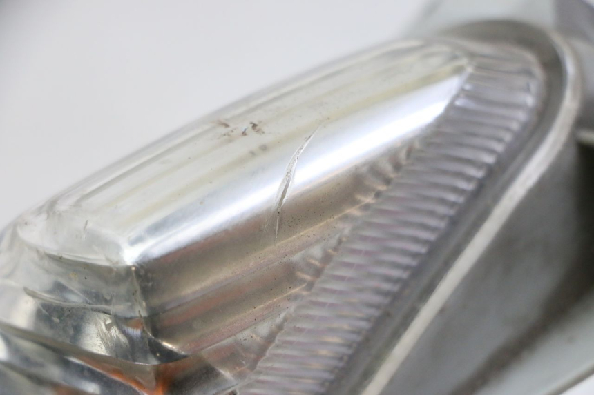 photo de CLIGNOTANT AVANT DROIT SUZUKI BURGMAN 125 (2007 - 2014) - Autre angle de vue