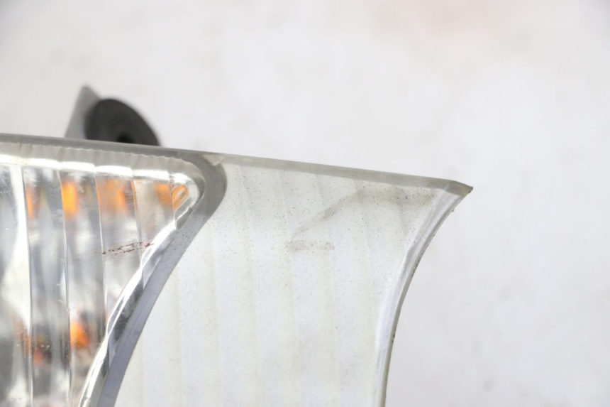 photo de CLIGNOTANT AVANT DROIT SUZUKI BURGMAN 125 (2007 - 2014) - Vue d’ensemble