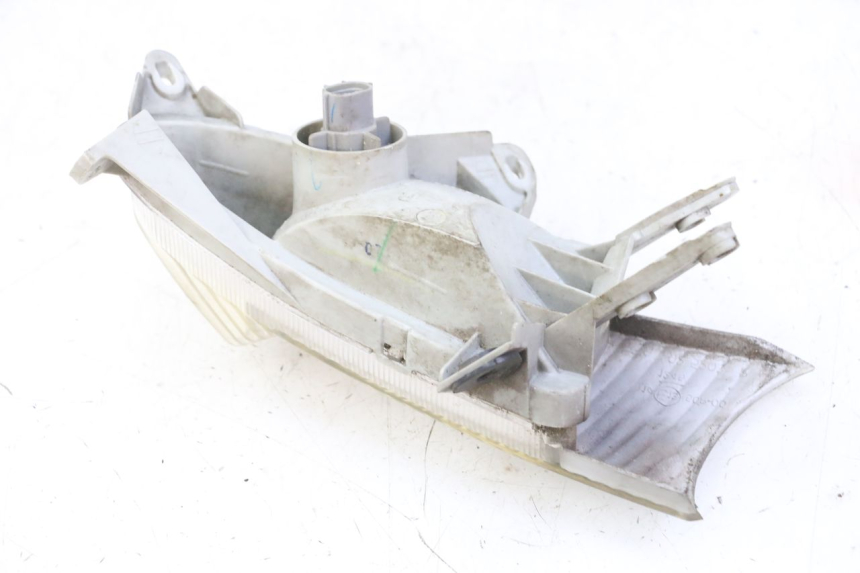 photo de CLIGNOTANT AVANT DROIT SUZUKI BURGMAN 125 (2007 - 2014) - État de surface