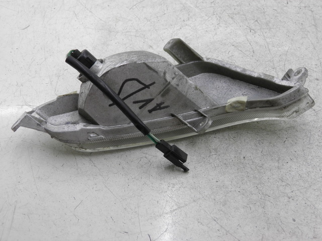 photo de CLIGNOTANT AVANT DROIT SYM FIDDLE 2 50 (2008 - 2013) - Gros plan technique