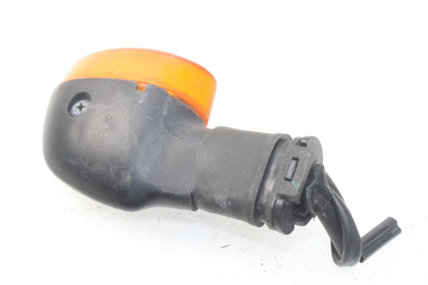 photo de CLIGNOTANT AVANT DROIT YAMAHA TDM ABS 900 (2002 - 2014) - Gros plan technique