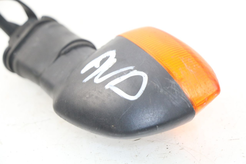 photo de CLIGNOTANT AVANT DROIT YAMAHA TDM ABS 900 (2002 - 2014) - Points de fixation