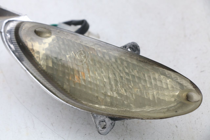 photo de CLIGNOTANT AVANT DROIT BAOTIAN TRAVEL SPIRIT 50 (2010 - 2012) - Détail de la pièce