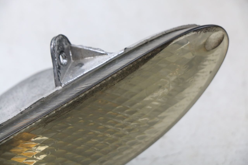 photo de CLIGNOTANT AVANT DROIT BAOTIAN TRAVEL SPIRIT 50 (2010 - 2012) - Autre angle de vue