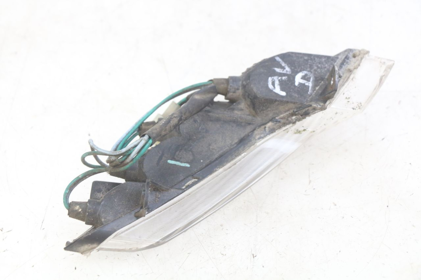 photo de CLIGNOTANT AVANT DROIT PEUGEOT TWEET 4T 50 (2010 - 2014) - Zoom état d’usage