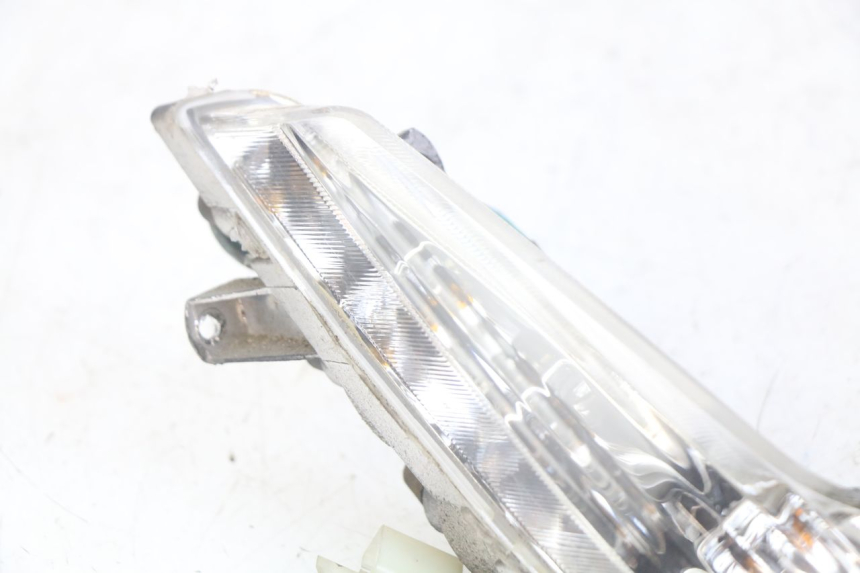 photo de CLIGNOTANT AVANT DROIT PEUGEOT TWEET 4T 50 (2010 - 2014) - Vue d’ensemble